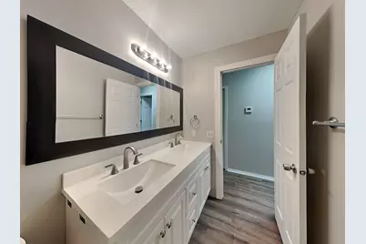 6865 Buckingham Road, Woodbury, MN 55125 - Photo 7