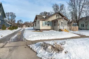 412 W Summit Ave, Fergus Falls, MN 56537 - Photo 5