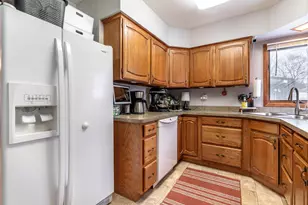 412 W Summit Ave, Fergus Falls, MN 56537 - Photo 27