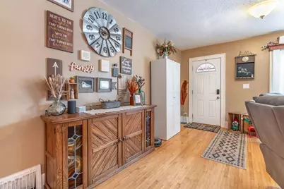 412 W Summit Avenue, Fergus Falls, MN 56537 - Photo 17