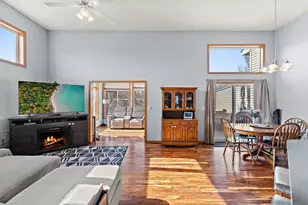 15675 Chasewood Ct, Rosemount, MN 55068 - Photo 3