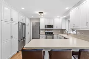 5816 Oxford St N, Shoreview, MN 55126 - Photo 9