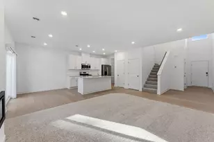 10525 Harbor Ln N, Maple Grove, MN 55369 - Photo 5