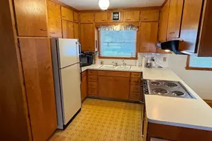 205 Lakeview Dr, Eagle Lake, MN 56024 - Photo 3