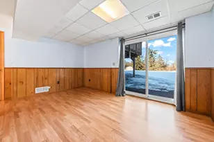 915 Pineview Ln N, Plymouth, MN 55441 - Photo 21