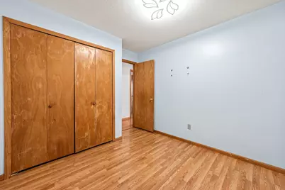 915 Pineview Lane N, Plymouth, MN 55441 - Photo 15