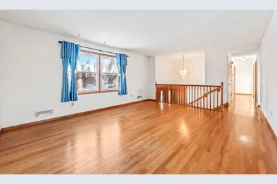 915 Pineview Lane N, Plymouth, MN 55441 - Photo 5