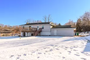 915 Pineview Ln N, Plymouth, MN 55441 - Photo 31