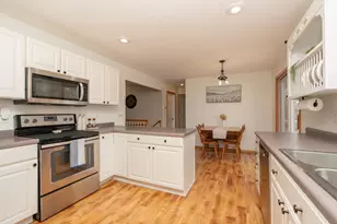 2012 Hillsboro Ave N, Golden Valley, MN 55427 - Photo 5