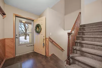 10029 108th Place N, Maple Grove, MN 55369 - Photo 3