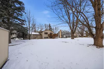 10029 108th Place N, Maple Grove, MN 55369 - Photo 27