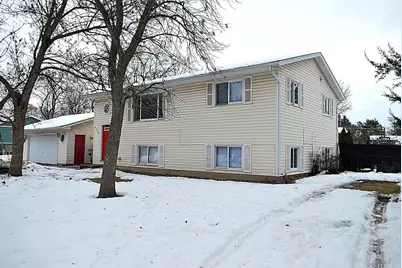 1208 15th Avenue N, Princeton, MN 55371 - Photo 3