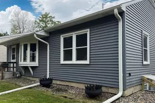 1874 Hoyt Ave E, Saint Paul, MN 55119 - Photo 3