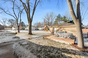 914 Lewis St S, Shakopee, MN 55379 - Photo 17