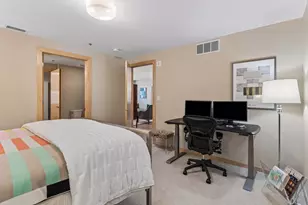 215 10th Ave S, Minneapolis, MN 55415 - Photo 27