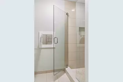 215 10th Avenue S #212, Minneapolis, MN 55415 - Photo 23