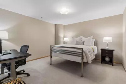 215 10th Avenue S #212, Minneapolis, MN 55415 - Photo 33