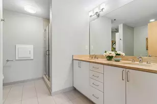 215 10th Ave S, Minneapolis, MN 55415 - Photo 21