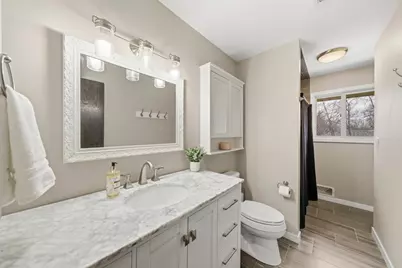 811 Everett Drive, Stillwater, MN 55082 - Photo 9