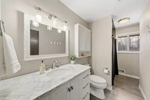 811 Everett Dr, Stillwater, MN 55082 - Photo 9