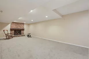 1276 Dunberry Ln, Eagan, MN 55123 - Photo 21