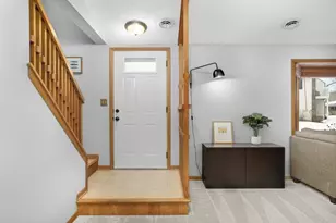 3628 Gershwin Ln N, Oakdale, MN 55128 - Photo 5