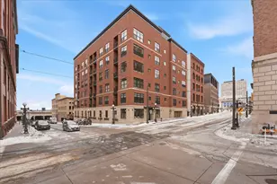 270 4th St E, Saint Paul, MN 55101 - Photo 3