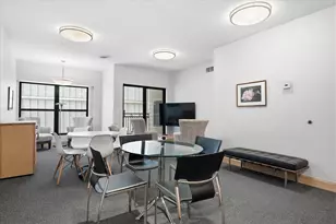 270 4th St E, Saint Paul, MN 55101 - Photo 31