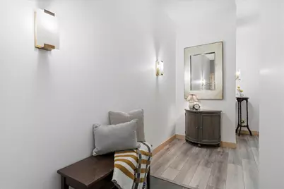 270 4th Street E #101, Saint Paul, MN 55101 - Photo 5