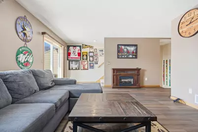 1579 County Road D E #E, Maplewood, MN 55109 - Photo 7