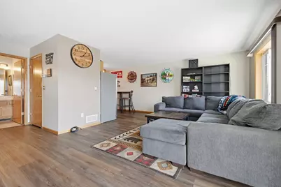 1579 County Road D E #E, Maplewood, MN 55109 - Photo 5