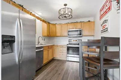 1579 County Road D E #E, Maplewood, MN 55109 - Photo 11