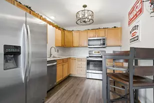 1579 County Rd D E, Maplewood, MN 55109 - Photo 11