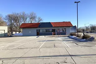 1317 Broadway Ave SE, Albert Lea, MN 56007 - Photo 1