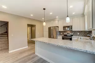 442 Baer Dr, Hudson, WI 54016 - Photo 7