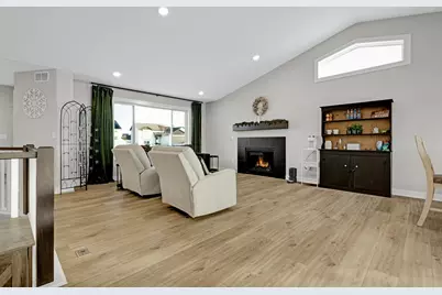 11411 Latham Lane, Chisago City, MN 55013 - Photo 7