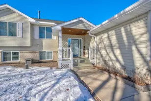 938 Waxon Ln, Hudson, WI 54016 - Photo 5