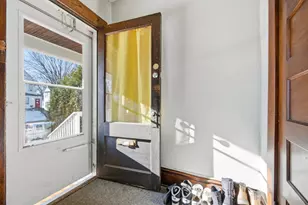 821 Edmund Ave, Saint Paul, MN 55104 - Photo 31