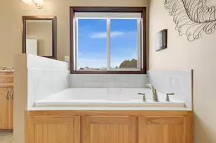 6719 Palm St, Hugo, MN 55038 - Photo 9