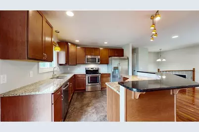 7865 Penn Avenue N, Brooklyn Park, MN 55444 - Photo 3