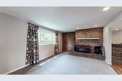 7865 Penn Avenue N, Brooklyn Park, MN 55444 - Photo 15