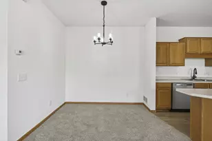 20055 Heritage Dr, Lakeville, MN 55044 - Photo 15