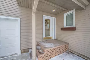 211 Tanglewood Ln, Blue Earth, MN 56013 - Photo 43