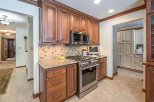 211 Tanglewood Ln, Blue Earth, MN 56013 - Photo 13