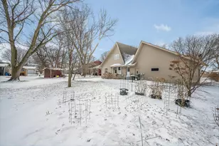 211 Tanglewood Ln, Blue Earth, MN 56013 - Photo 47