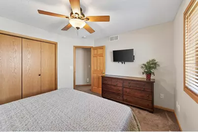 20194 Farnham Avenue N, Forest Lake, MN 55025 - Photo 9