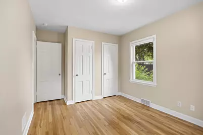 749 Cottage Avenue W, Saint Paul, MN 55117 - Photo 15