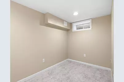 749 Cottage Avenue W, Saint Paul, MN 55117 - Photo 27