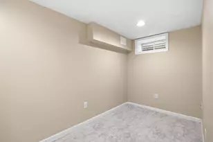 749 Cottage Ave W, Saint Paul, MN 55117 - Photo 27