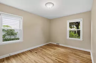 749 Cottage Ave W, Saint Paul, MN 55117 - Photo 17